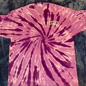☮️ 2/$15 ☮️ BridgeTender Inn purple tie-dye, XXL